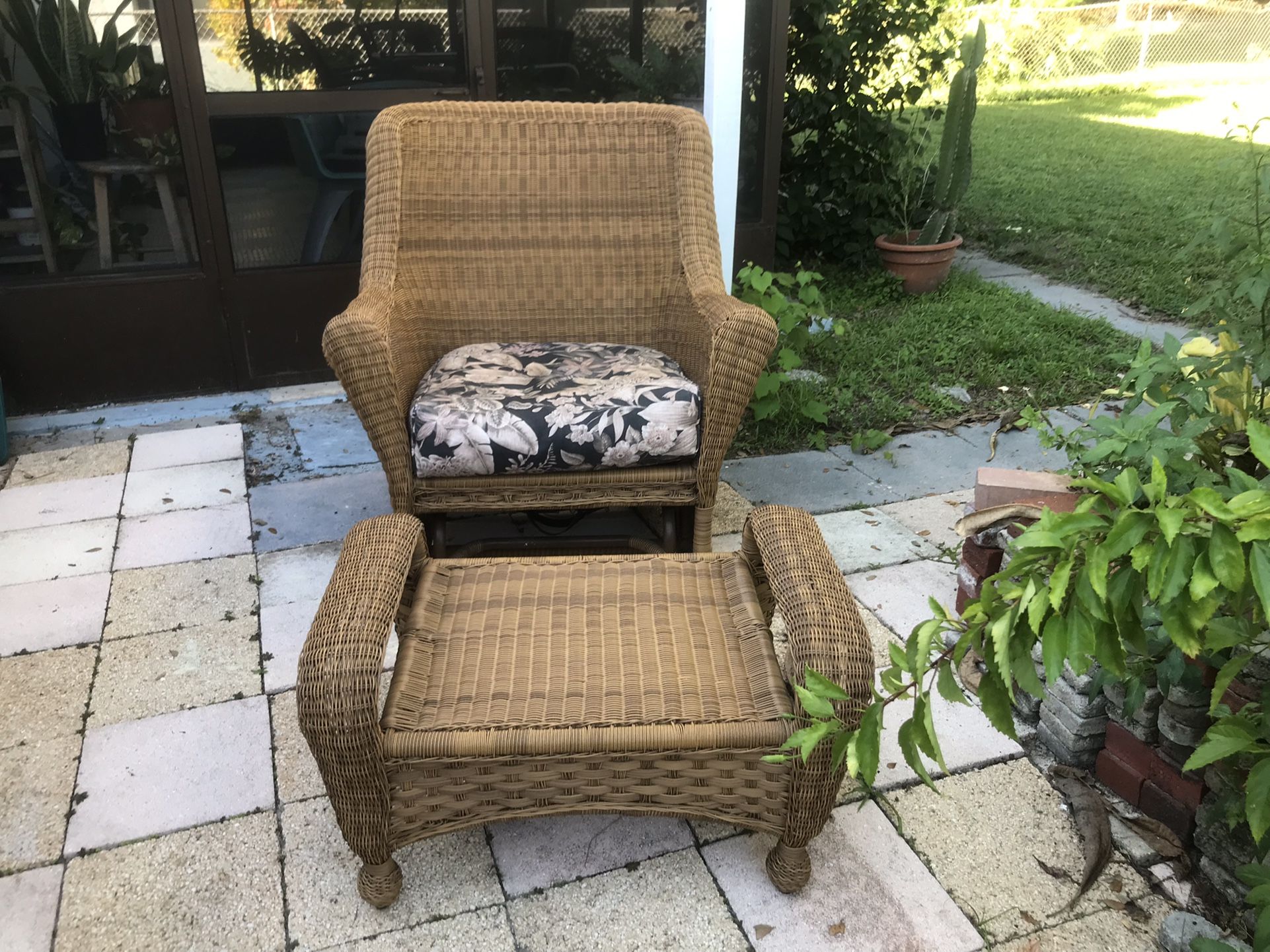 Wicker Gliding Rocking Chair And Ottoman 