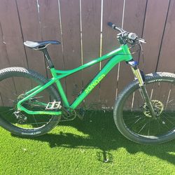 Sonder Transmitter 6 Mountain Bike