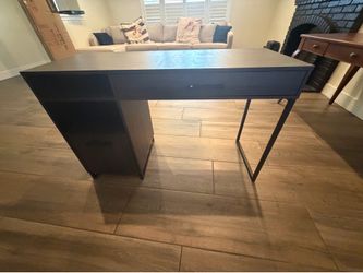 Student Desk