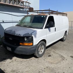 2005 Chevy Express 5.3L 