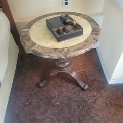 marble table 