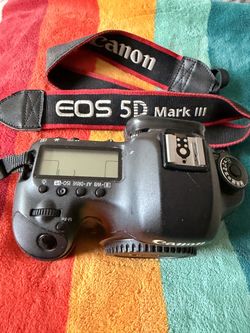 Canon EOS 5D Mark III DSLR Camera Body