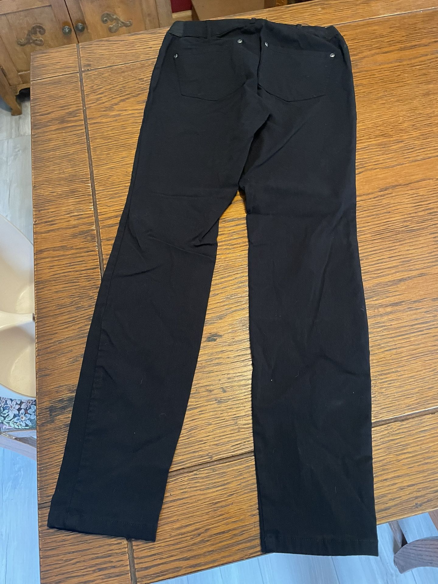 Black Skinny Jeans 