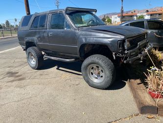 93 4RUNNER
