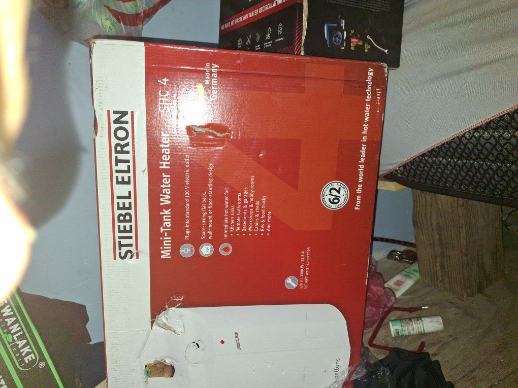 Hot Water Tank Mini Unopened