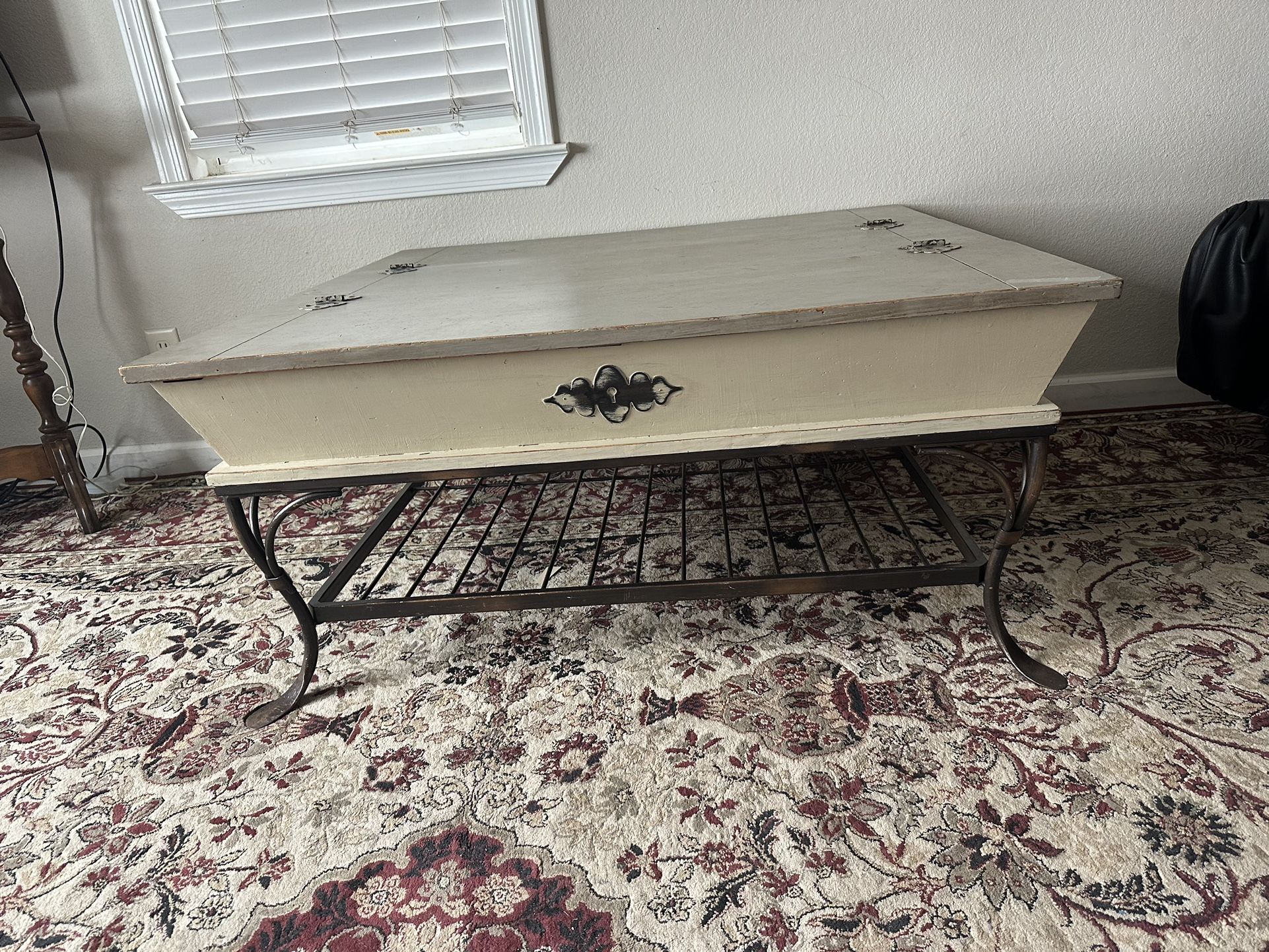 Coffee Table and End Table