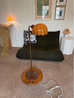 Vintage Mid Century Seashell Lamp