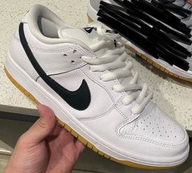 Nike sb dunk low white gum size 10