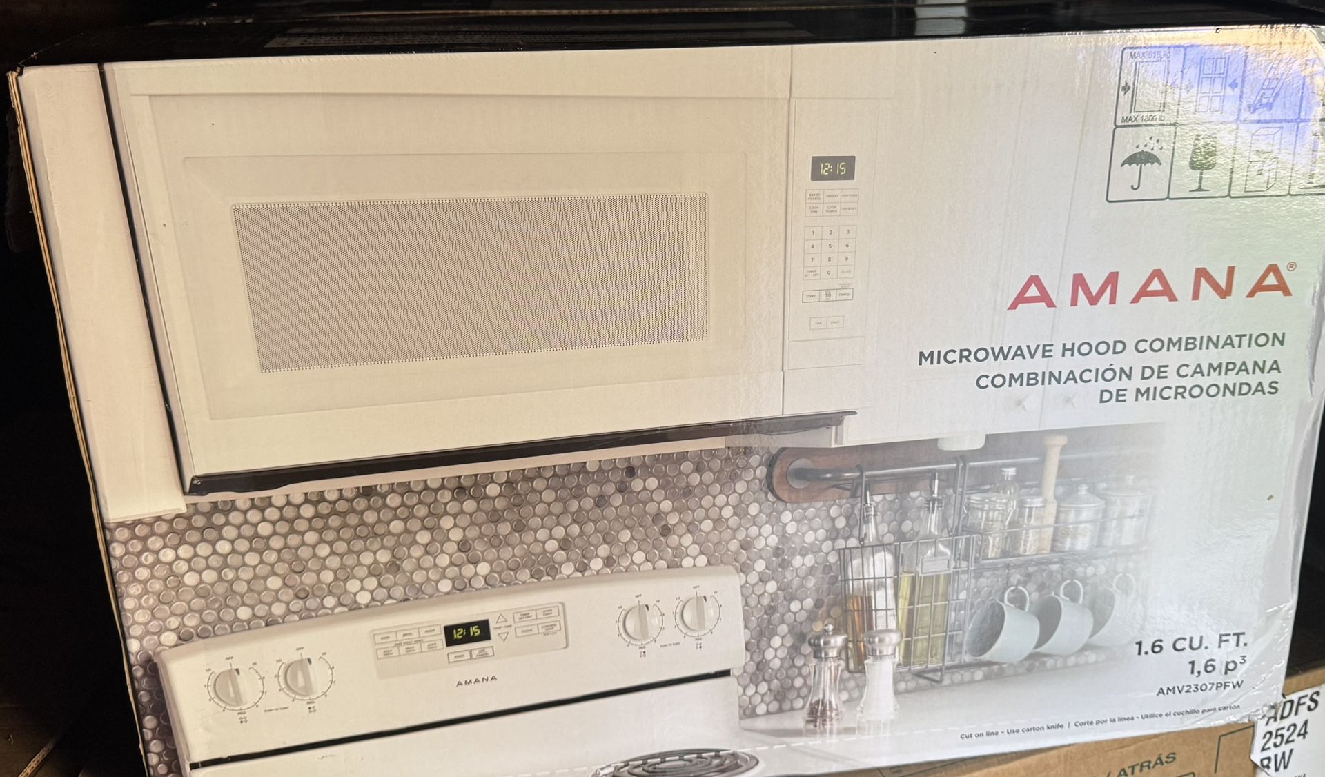 Amana  Microwave ( White)