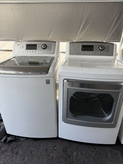 LG Washer And Dryer Set