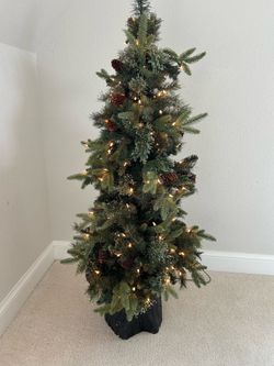 Holiday Living 4.5’ Pre-Lit Christmas Tree with Original Box