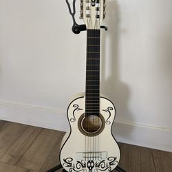 mini guitar
