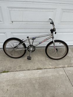 Robinson Rebel BMX Bike By GT