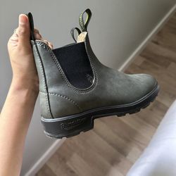 Women’s Classic Blundstones  