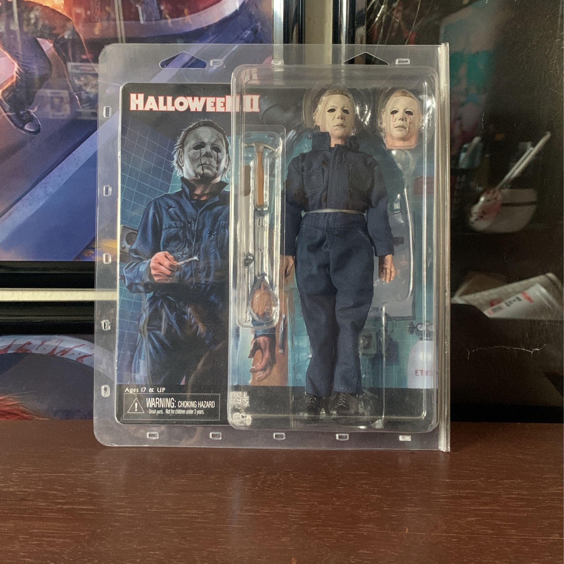 Neca Halloween 2 Michael Myers Retro Cloth Figure