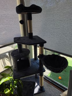 Cat tree Brand new