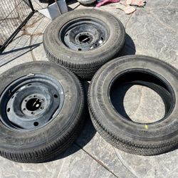 3 toyota Tacoma spare tires size 265/65/17 comes with 2 rims asking $100 each thanks