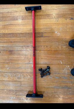 Rogue Fitness pull up bar
