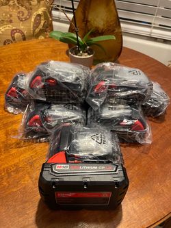 New Milwaukee Batteries M18 CP 1.5 $30 Each Firm-Cada Una Firme