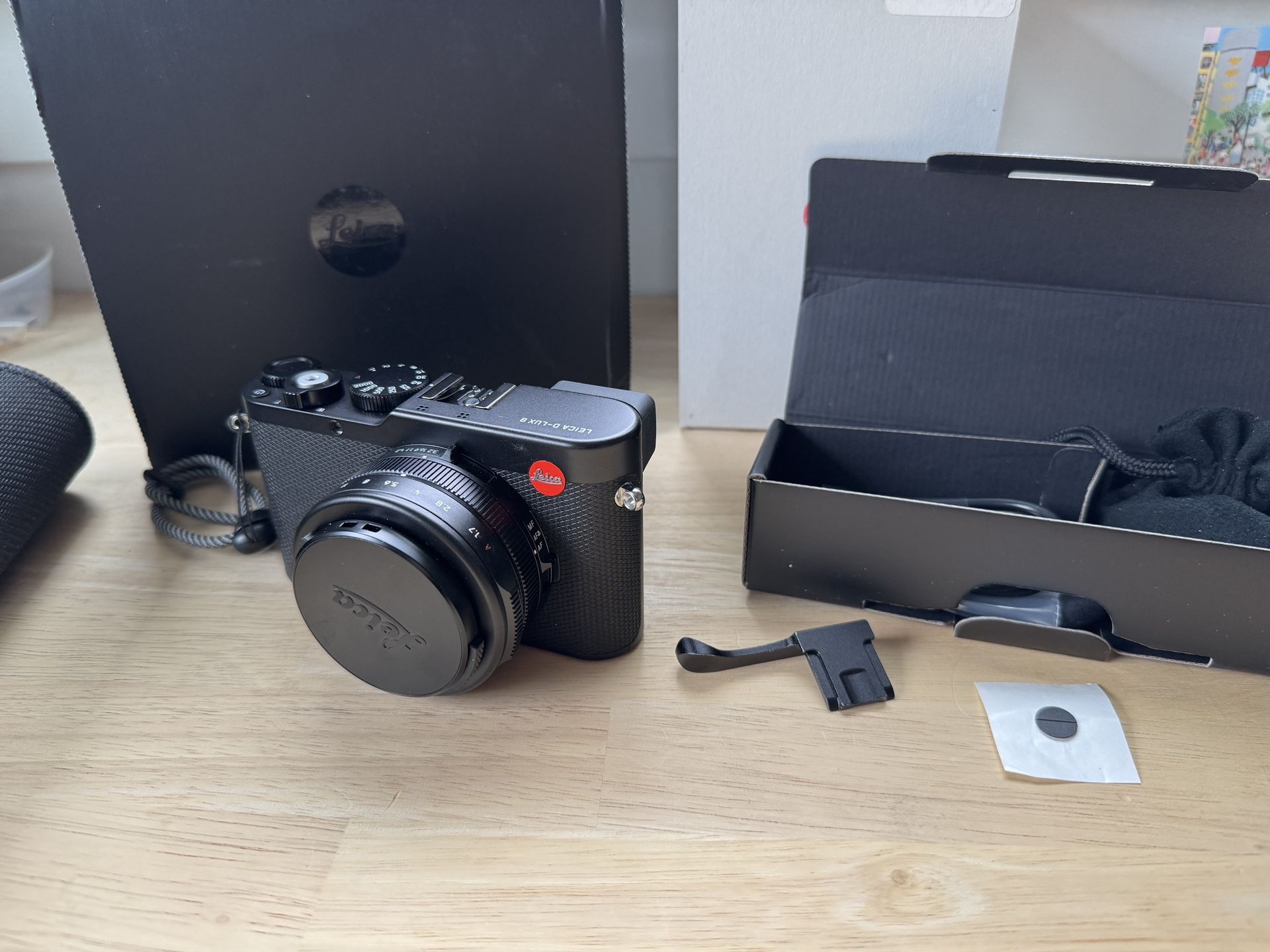 Leica D-Lux 8 With Extras
