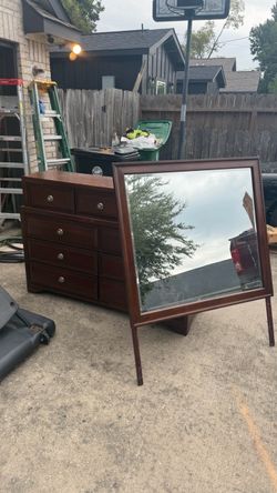 Dresser