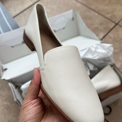 Aldo White Flats size 9