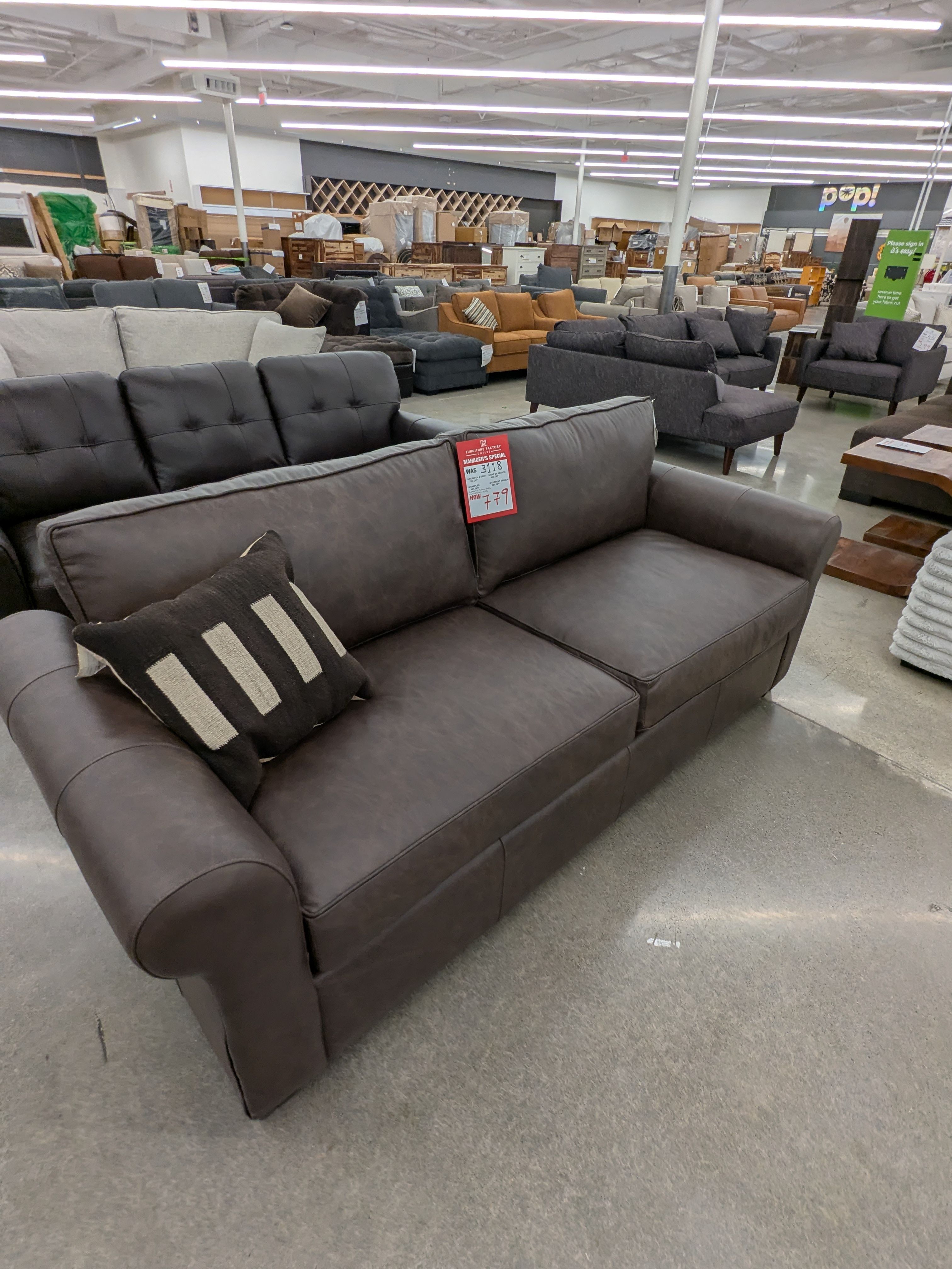 Kennett Texas Sofa
