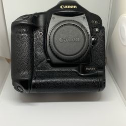 Canon 1D Mark II N 