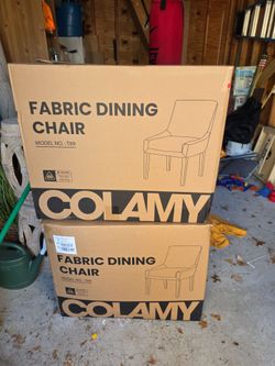 Set of 4 brand new dining chairs