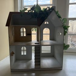 Free Doll House