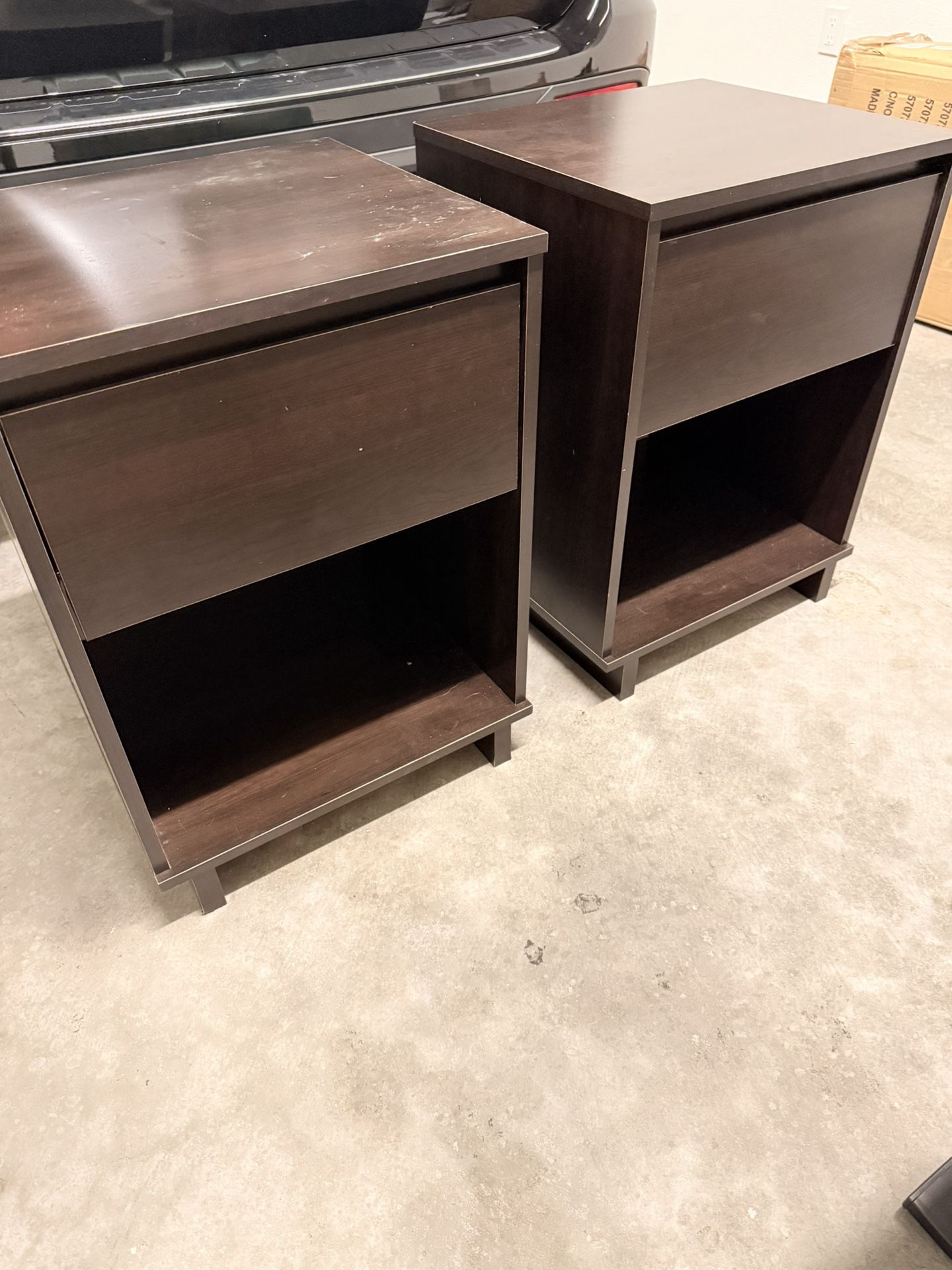 Set of 2 Dark Wood Nightstands