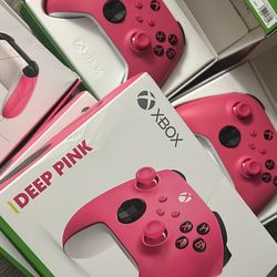 Xbox Wireless controllers
