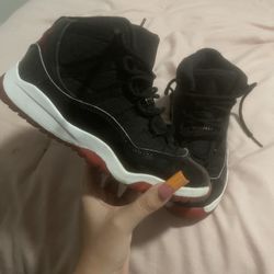 kids jordan's 11