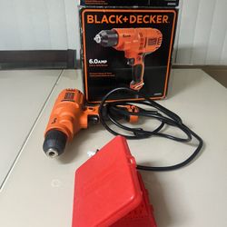 Black & Decker DR340C 6.0 Amp 3/8" Wired Drill Driver barely used in excellent condition with box and extra bits. Lot#of.12AUG3031 Bin900