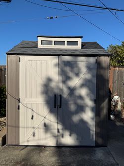 Rubbermaid Large Resin Outdoor Storage Shed