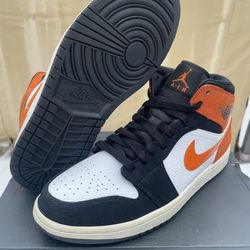 Jordan 1 Mid Backboard 