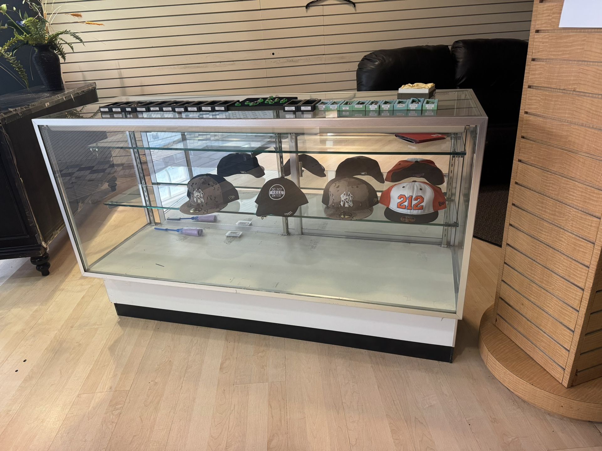 Display cabinet