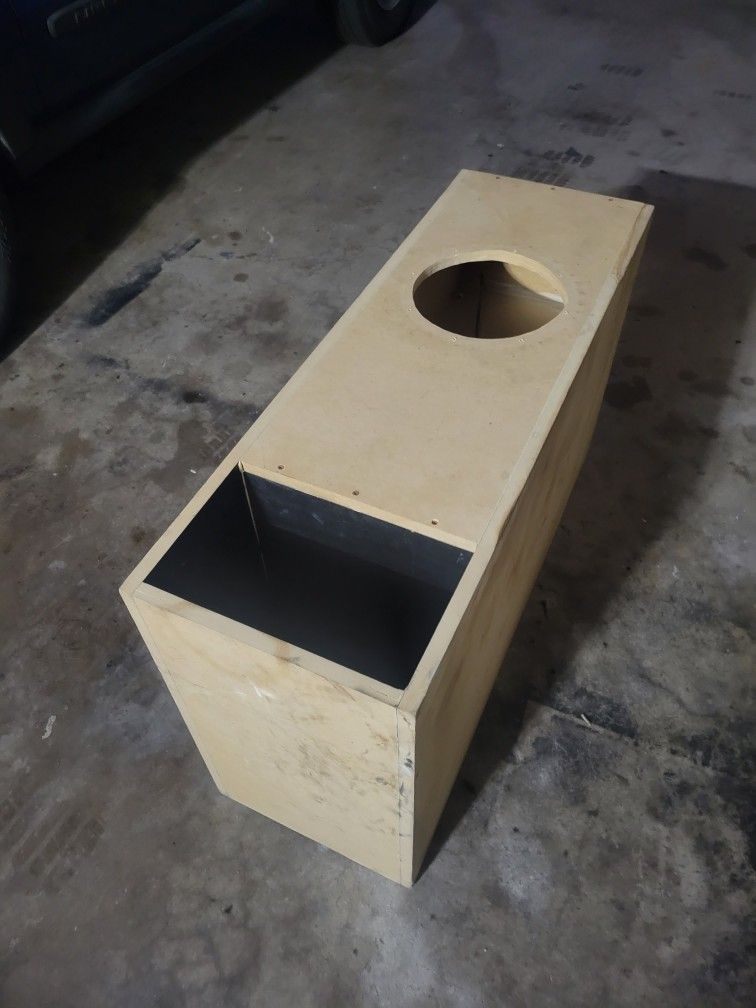 Subwoofer Box / Enclosure TLine Ported for Sale in Phoenix, AZ OfferUp