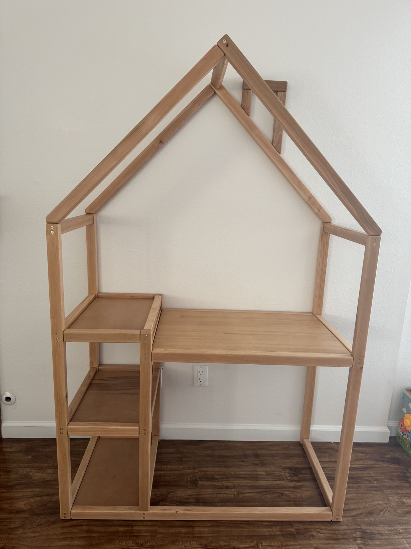WOOD KIDS DESK