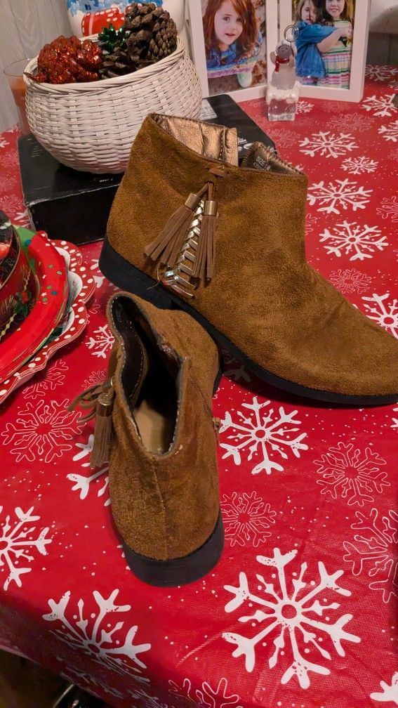 Brown Suede Fringe Boots size 8