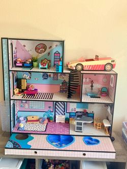 LOL Surprise OMG Doll House with Furniture