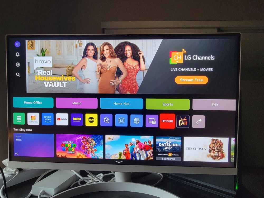 LG 27SR75U-W 27 inch 4K UHD Smart Gaming Monitor