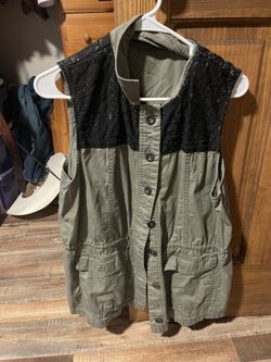 Vest 