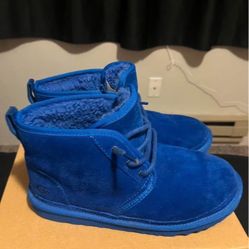 Blue Uggs Size 6y