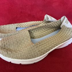 Easy Spirit e360 Women's Slip-on  SHOES Gold 11 - LIght Weight - ‼️ NEW - NO BOX ‼️