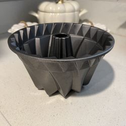 Bundt Cake Pan