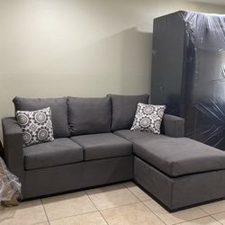 Grey Reversible Chase Sectional ¡¡NEW IN STOCK!!