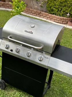 Charbroil Grill - in Excellent Condition!