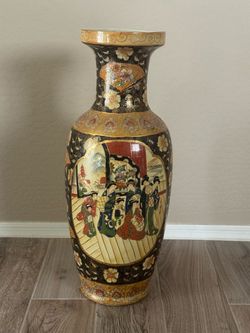 Floor vase
