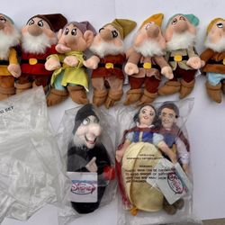 Disney Store Exclusive Snow White & The Seven Dwarfs 8" Beanie/BeanBag Plush Lot